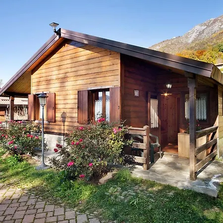 Holiday home Casa Bucaneve Barzio
